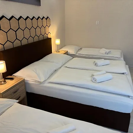 Las Palmas Penzión pre hostí Sturovo